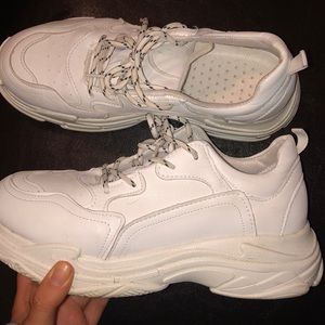 SHEIN Shoes - Dad Sneakers SHEIN Shoes - Dad Sneakers